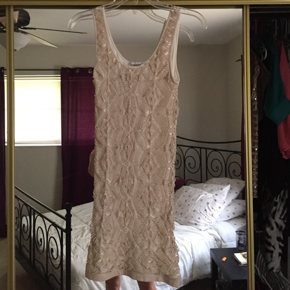 Bebe body con gold shimmer dress