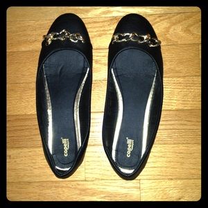 Black ballet flats