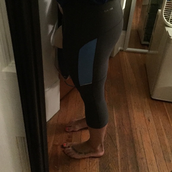 Nike Dri-Fit Running Capri - Picture 4 of 4