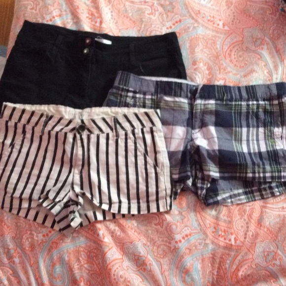 Shorts bundle - Picture 1 of 3