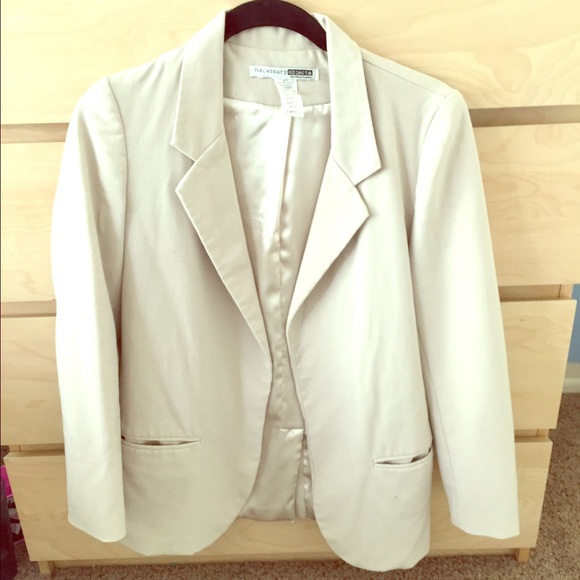Beige blazer.
