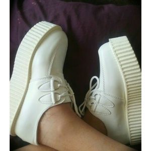 White Creepers