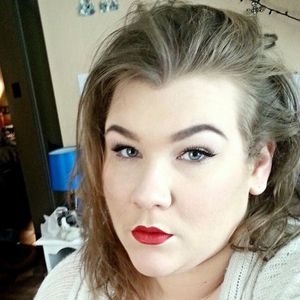 Meet your Posher, Lauryn