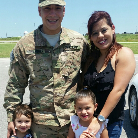 Meet your Posher, Belkys - Picture 1 of 1