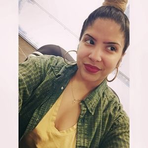 Meet your Posher, Ana