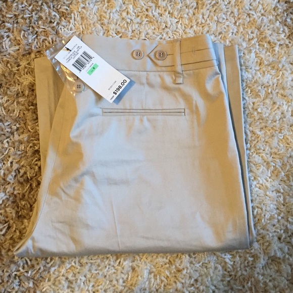 NWT BCBG pants - Picture 3 of 4