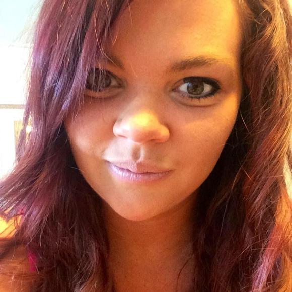 Meet your Posher, Kayla
