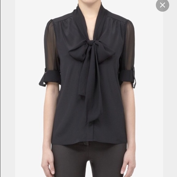 Alice + Olivia Tops - Alice & Olivia silk chiffon black blouse