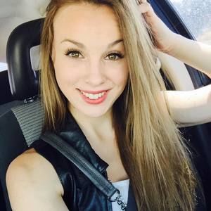 Meet your Posher, Kayla nicole