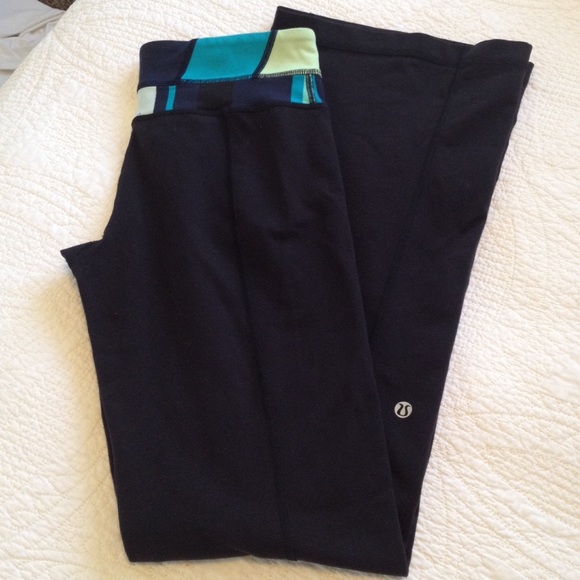 LULULEMON GROOVE PANTS VERY GOOD USED CONDITION - Picture 1 of 4