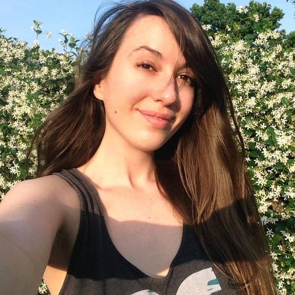 Meet your Posher, Casi - Picture 1 of 1