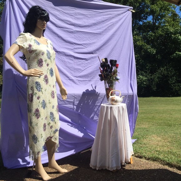 Floral dress by Scarlett - Picture 1 of 4