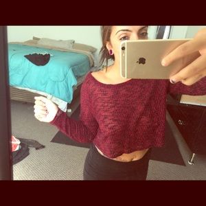 Long sleeve crop top