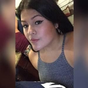 Meet your Posher, Manuela