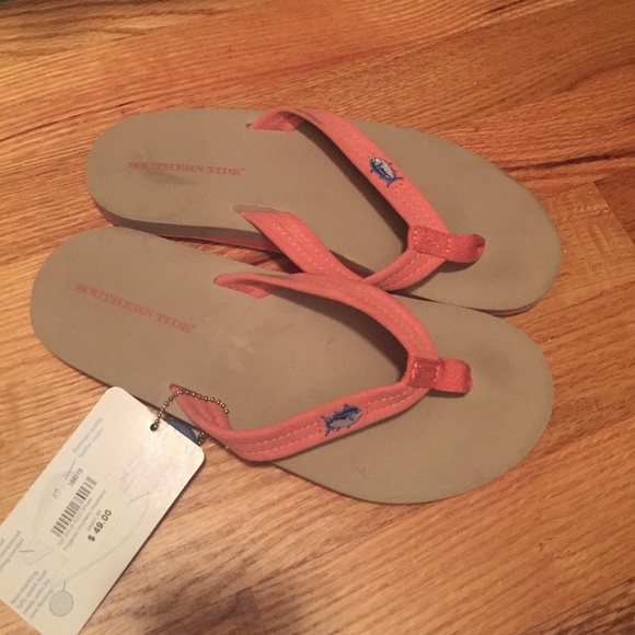 Southern tide flip flops