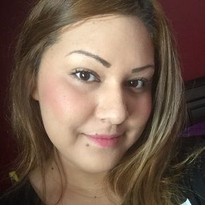 Meet your Posher, Ana