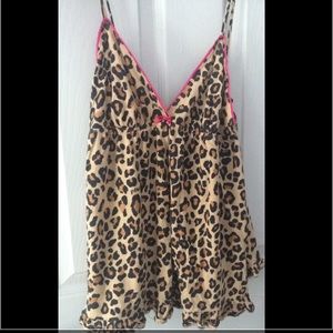 Cheetah Printed Tank Top