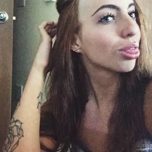 Meet your Posher, Holly