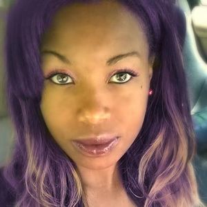 Meet your Posher, Doneshia