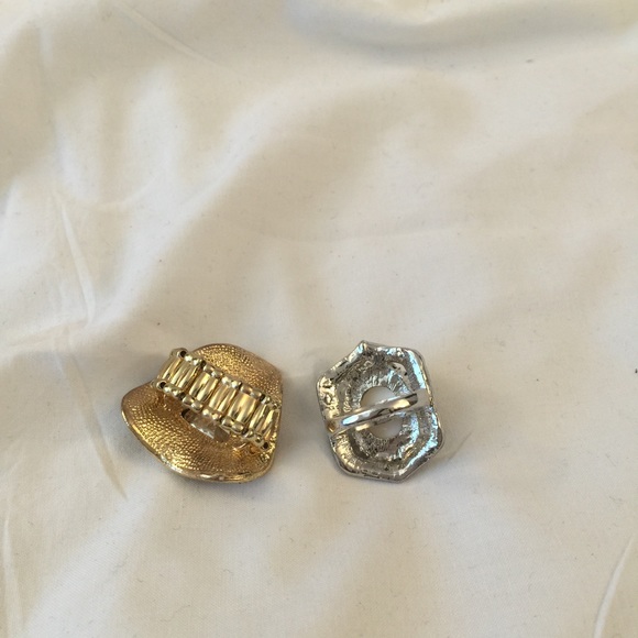 Cute Rings - GREAT FOR BUNDLING 👍🏾 - Picture 3 of 3