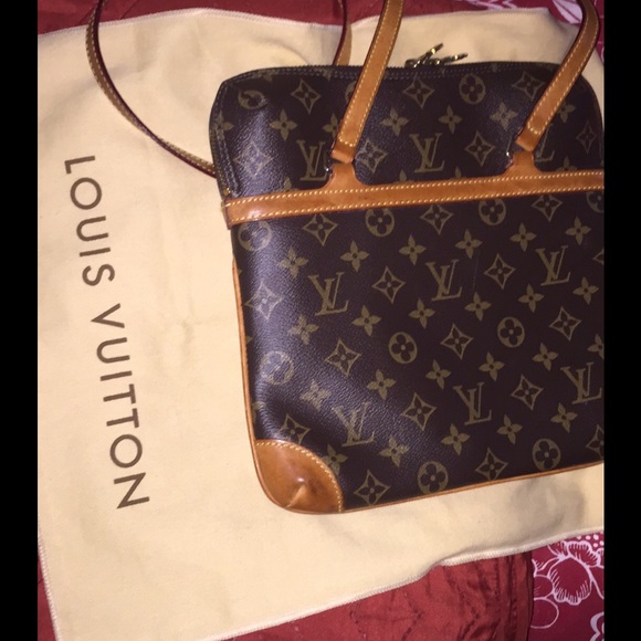 SOLD Louis Vuitton coussin SOLD - Picture 1 of 4