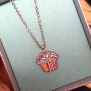 Cupcake necklace