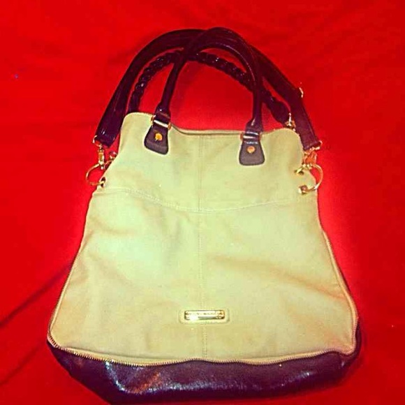 SOLD ON MERCARI!! SOLD!! SOLD! Sold!! - Picture 3 of 4