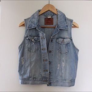 Levi's denim vest