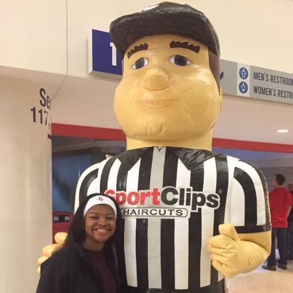 Meet your Posher, Lauren