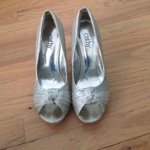 Cathy Jean silver sparkle heels