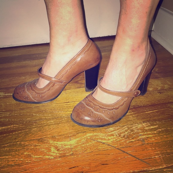 Brown leather heels