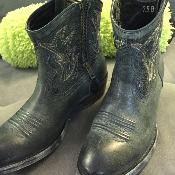REAL AUTHENTIC COWBOY BOOTS