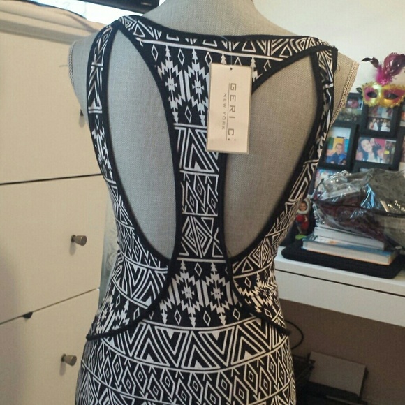 Dress - Picture 2 of 4