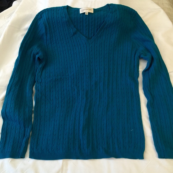 Jones New York Sweater - Picture 2 of 3