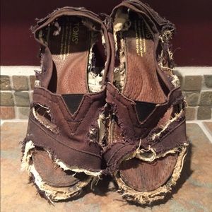 Destroyed style Toms sandals