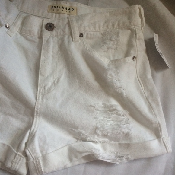 TRADED Distressed Boyfriend Shorts - Picture 2 of 4