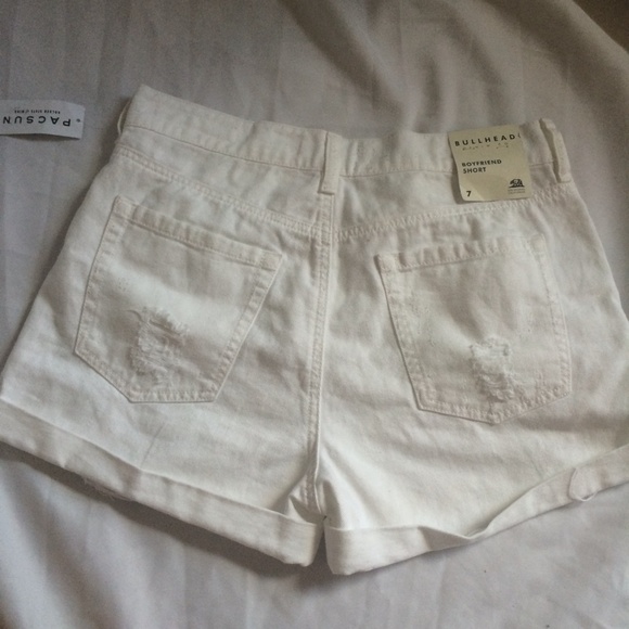 TRADED Distressed Boyfriend Shorts - Picture 3 of 4