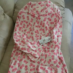 BLACK FRIDAY SALE!! NWT Pineapple shirt