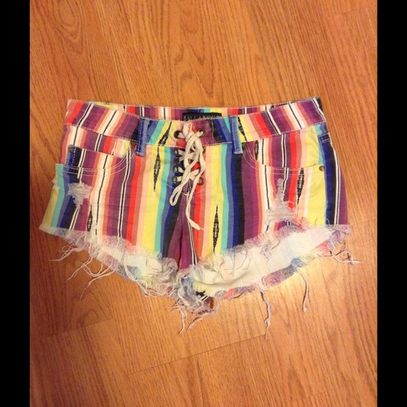 Billabong mid rise short 🌈