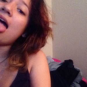 Meet your Posher, Alejandra