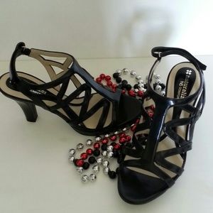 SUPER Cute Black Heels & Comfy Too !!!