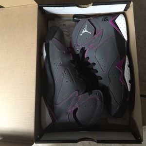 Valentine's Day retro 7 Jordan's