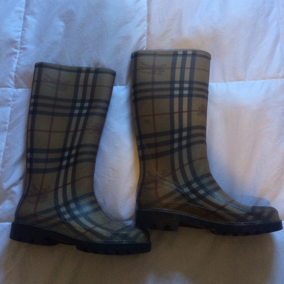 Authentic Burberry rain boots