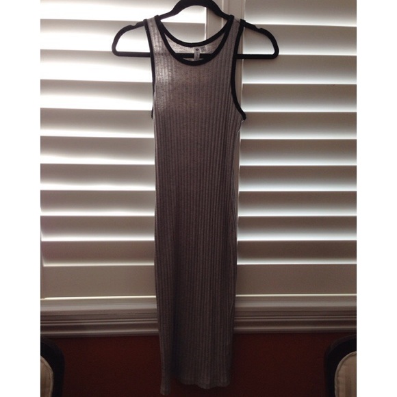 Ribbed midi dress