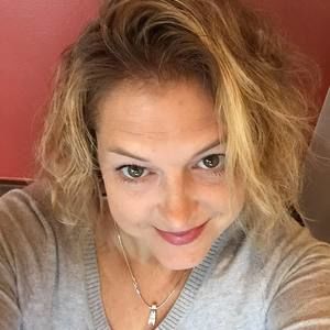 Meet your Posher, Alicia