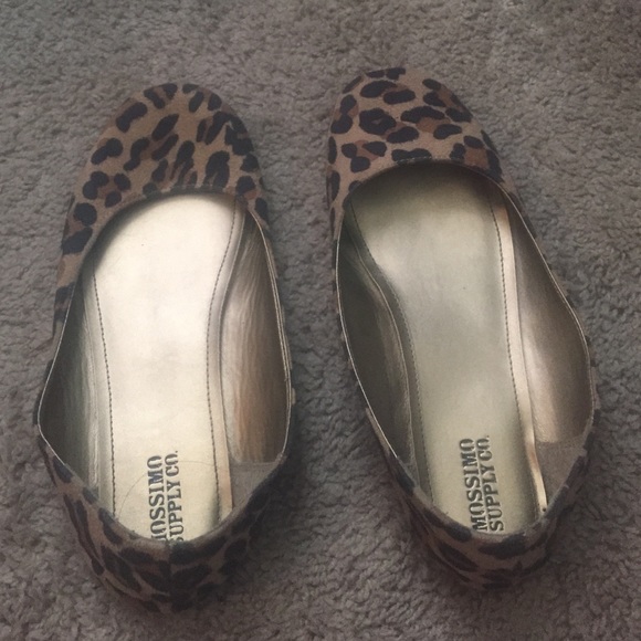Leopard print flats