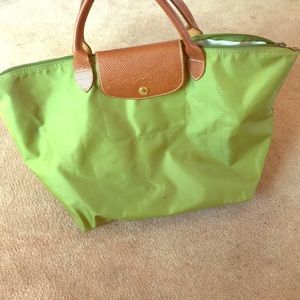 Green Longchamp de Pliage handbag