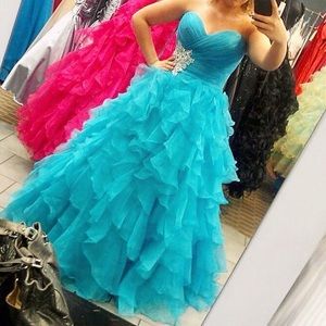 Prom/pageant dress