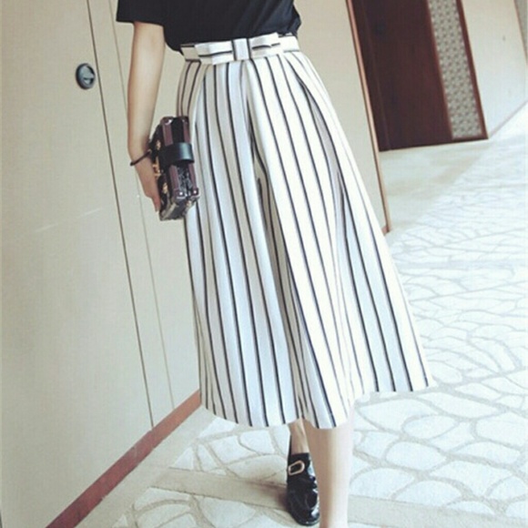 Final price-Black stripe and white cutlotte
