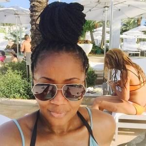 Meet your Posher, Jeannell